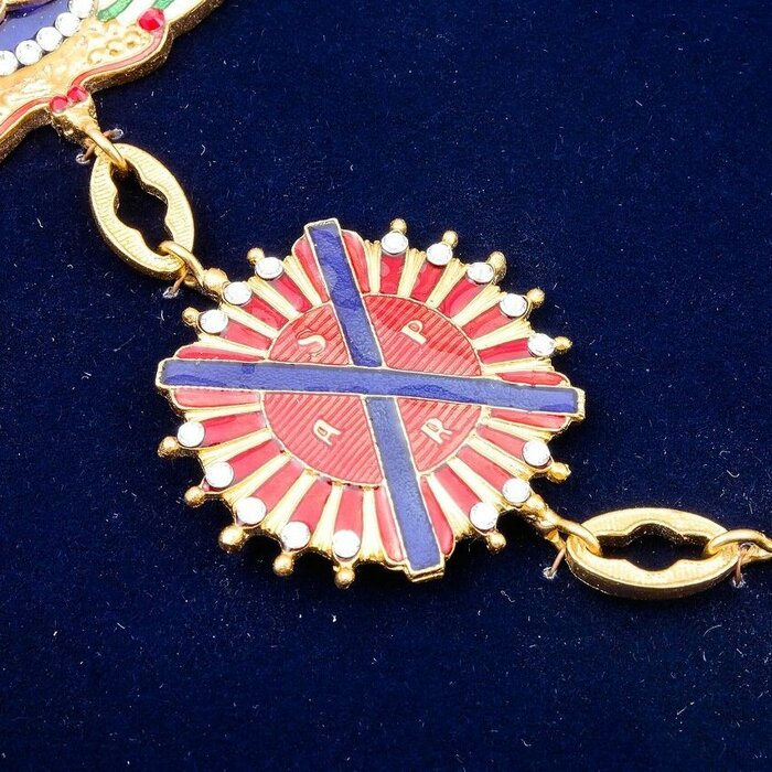 Орден "Святого А.Первозванного" на цепи со стразами под стеклом